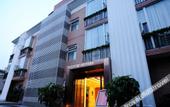 Туры в отель Huanbian Art Hotel