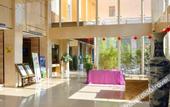 Туры в отель Huayu Holiday Hotel