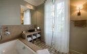 Туры в отель La Divine Comedie - Suites Deluxe