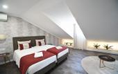 Туры в отель Famous Crows Lisbon Suites