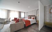 Туры в отель Famous Crows Lisbon Suites