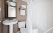 Туры в отель 2500 Penn, a Placemakr Experience