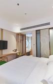 Туры в отель Vienna 3 Best Hotel (Shenzhen Qianhai Bao'an Center Happy Harbor Ferris Wheel)