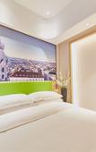 Туры в отель Vienna 3 Best Hotel (Shenzhen Qianhai Bao'an Center Happy Harbor Ferris Wheel)