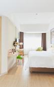 Туры в отель Vienna 3 Best Hotel (Shenzhen Qianhai Bao'an Center Happy Harbor Ferris Wheel)