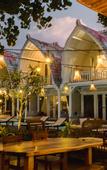 Туры в отель Mambo Beach Resort