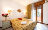 Туры в отель CAMELIA ROOMS VENICE GUESTHOUSE
