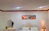 Туры в отель MONSANE VILLA (Centrally located, opposite the night market)