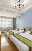 Туры в отель Shanghai Xiangjian Huashe Homestay