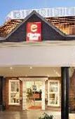 Туры в отель Canterbury International Hotel
