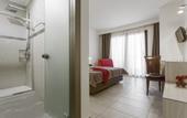 Туры в отель Lagomandra Beach Hotel & Suites