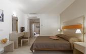 Туры в отель Lagomandra Beach Hotel & Suites