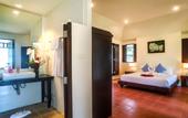 Туры в отель The Hive Hotel