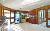 Туры в отель Woodbine Hotel and Suites