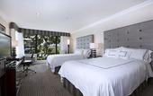 Туры в отель Granville Island Hotel