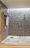 Туры в отель GuiLin Merryland Resort Hotel