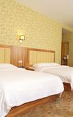 Туры в отель Rainbow · Light Luxury Audio-Visual Homestay (Yangshuo West Street)
