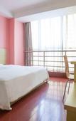 Туры в отель Home Inn Yubai Yun Hotel (Zhangjiagang Jingang Central Plaza)