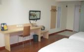 Туры в отель 7 Days Inn Langfang Guan the peacock city Branch