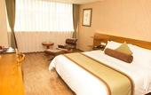 Туры в отель Rezen Hotel (Ranjiaba Flower Garden Light Rail Line 6 Station)