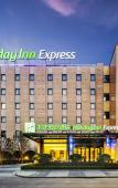 Туры в отель Holiday Inn Express SHAOXING PAOJIANG by IHG