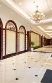 Туры в отель Hengdian World Studios · Licha Hotel (Circus City)