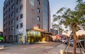 Туры в отель QiuGuo Hotel (Beijing Tiantan Hospital Fengtai District Railway Station Hotel)
