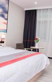 Туры в отель Dongguan Haiyi Chain Hotel