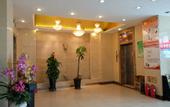 Туры в отель Urumqi Xinchongtian Business Hotel (Tonghui Used Car Market)