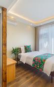 Туры в отель Floral Hotel ·Baimaya Fengxiang Yard hotel