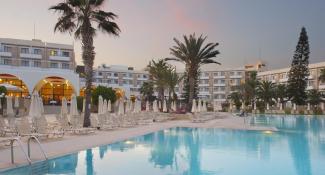 Louis Phaethon Beach 4*