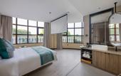 Туры в отель Shanghai ·  Gu Village Resort Estate