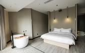 Туры в отель Shanghai ·  Gu Village Resort Estate