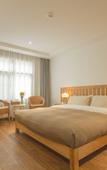 Туры в отель Floral Hotel · Yixing Lake Father Holds Hometown Hotel