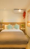 Туры в отель Floral Hotel · Yixing Lake Father Holds Hometown Hotel