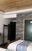 Туры в отель Floral Hotel · Mountain Whisper Hotel(Shennongjia Wooden fish store)