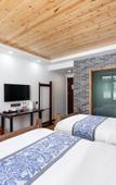 Туры в отель Floral Hotel · Mountain Whisper Hotel(Shennongjia Wooden fish store)