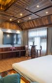 Туры в отель Floral Hotel·Wuyi Shandu Ancient Ship Wood Hot Spring Hotel
