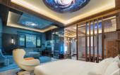Туры в отель Floral Hotel·Wuyi Shandu Ancient Ship Wood Hot Spring Hotel