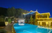 Туры в отель Floral Hotel·Wuyi Shandu Ancient Ship Wood Hot Spring Hotel