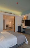 Туры в отель LANOU Hotel (Feng County Zhongyang Dadao)
