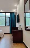 Туры в отель QIANNA HOTEL GLORIOUS (Laojun Mountain Yunjing Cableway)