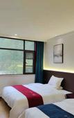 Туры в отель QIANNA HOTEL GLORIOUS (Laojun Mountain Yunjing Cableway)