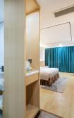Туры в отель Elong Deluxe International Hotel (Tiantai Mountain High-speed Railway Station)