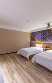 Туры в отель IU Hotel (Lanzhou Railway Station Hongshangen Branch)