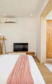 Туры в отель Floral Hotel· Yiding cottage Hotel (riverside Dingba store)