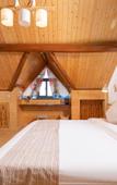 Туры в отель Floral Hotel· Yiding cottage Hotel (riverside Dingba store)
