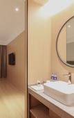 Туры в отель GreenTree Inn Smart Select Hotel (Changxing Heping Avenue Branch)