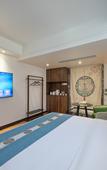Туры в отель Floral Hotel· Wuyi Mountain Chayan Yueshe Hotel(Dachake Tourist Resort Ecological Zone)