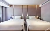 Туры в отель Guilin Yangshuo West Street Drum Tower Atour Hotel